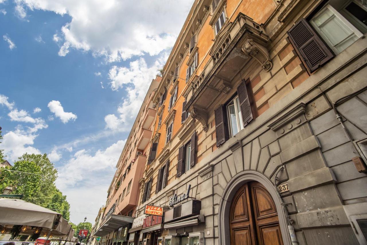 Giulio Cesare Charming Suite Great Location Рим Екстер'єр фото